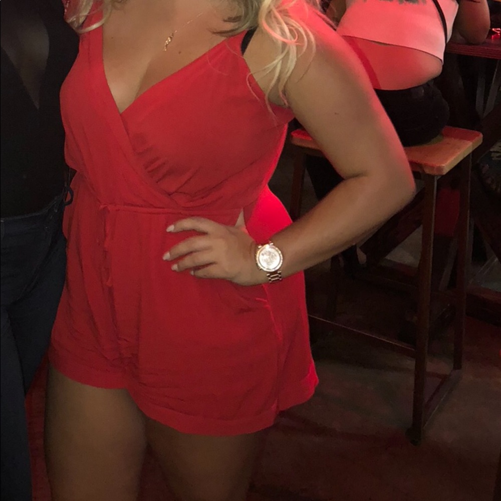 red Express romper - Picture 2 of 4
